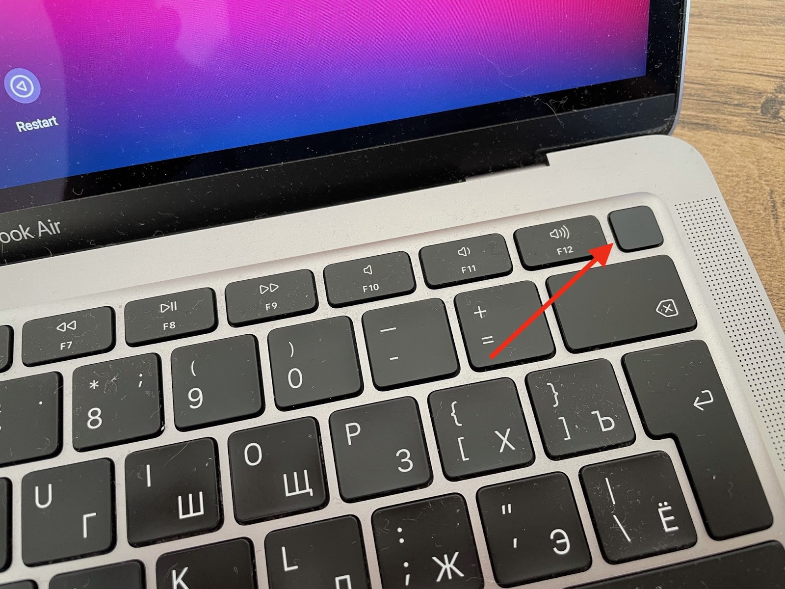What to do when you spilled water on a MacBook