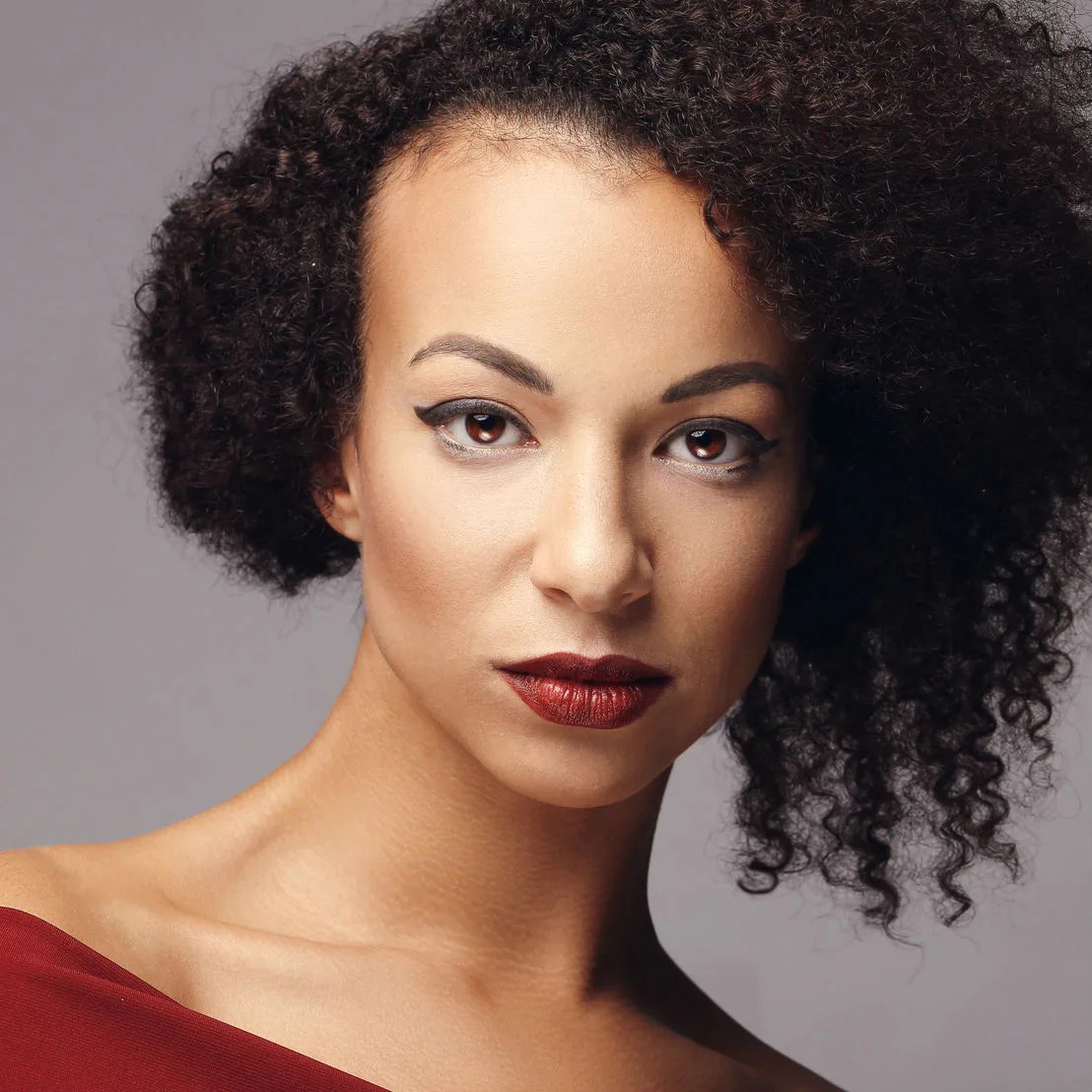 Can We Pluck Eyebrows During Pregnancy Eyebrow Poster