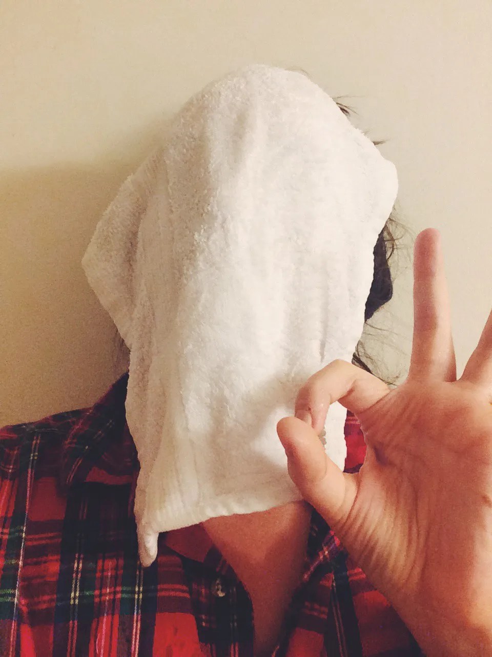 Here’s How To Remove Your Makeup In 10 Seconds (Yes, All Of It)