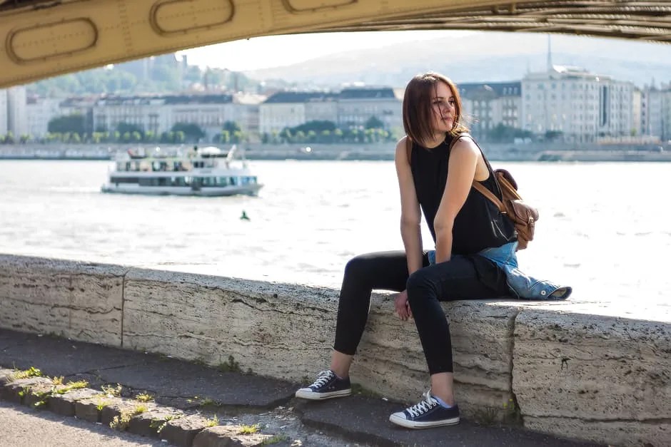 11 Subtle Early Warning Signs Of A Heart Attack That Women Should Know