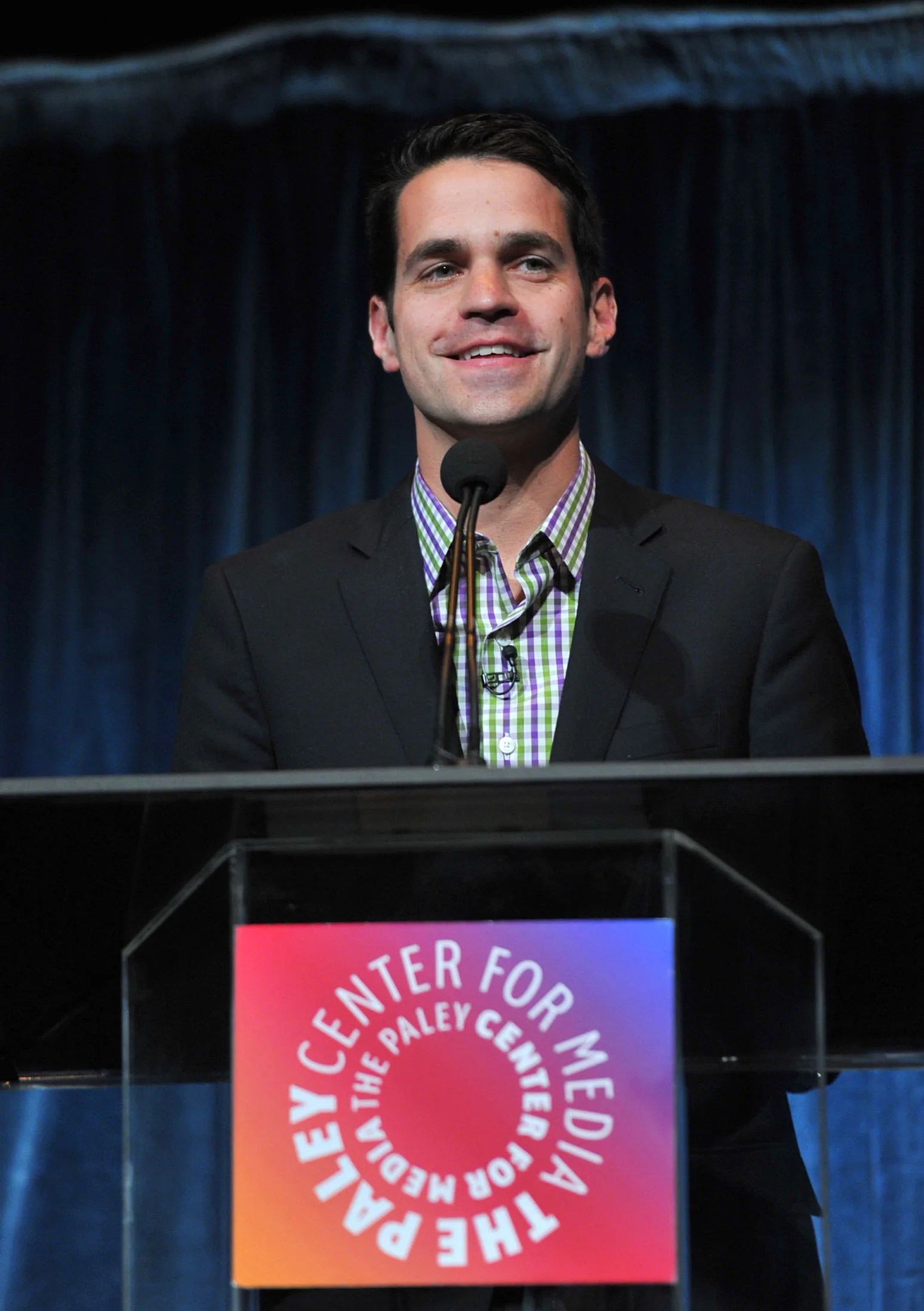 Who is Dave Karger? There's a New Face Covering the Golden Globe Red