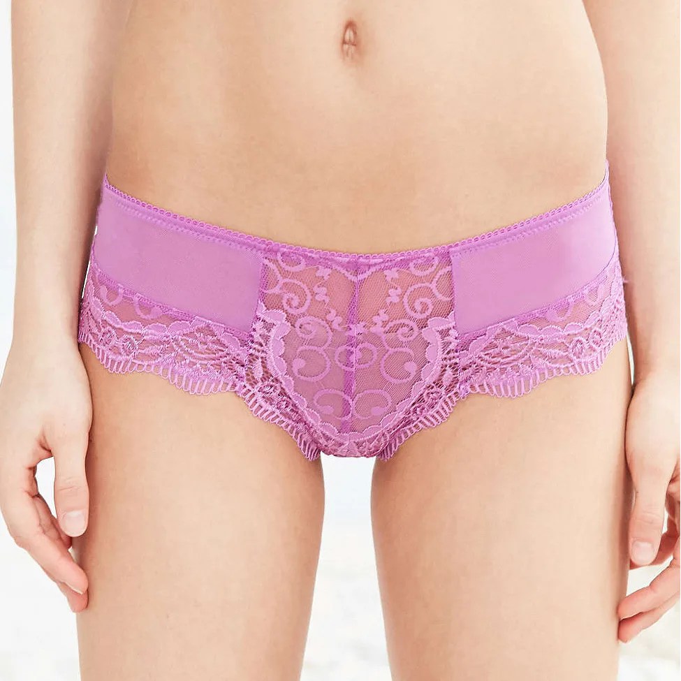 25 Adorable Undies Under 25