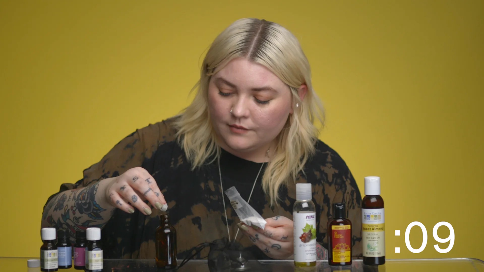 How To Make Your Own Body Oil In 60 Seconds