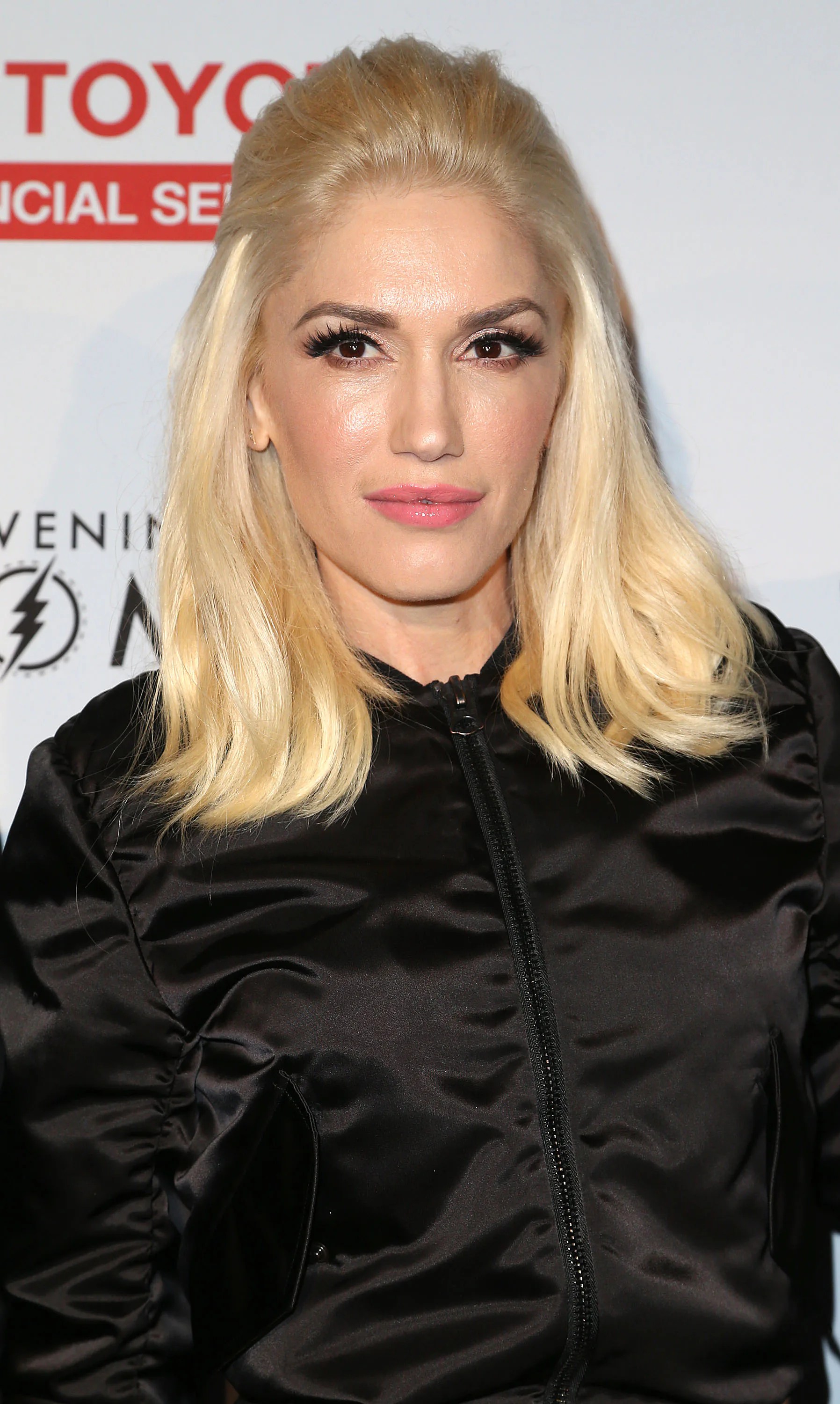 Gwen Stefani Debuted Her New Single ‘Used To Love You’