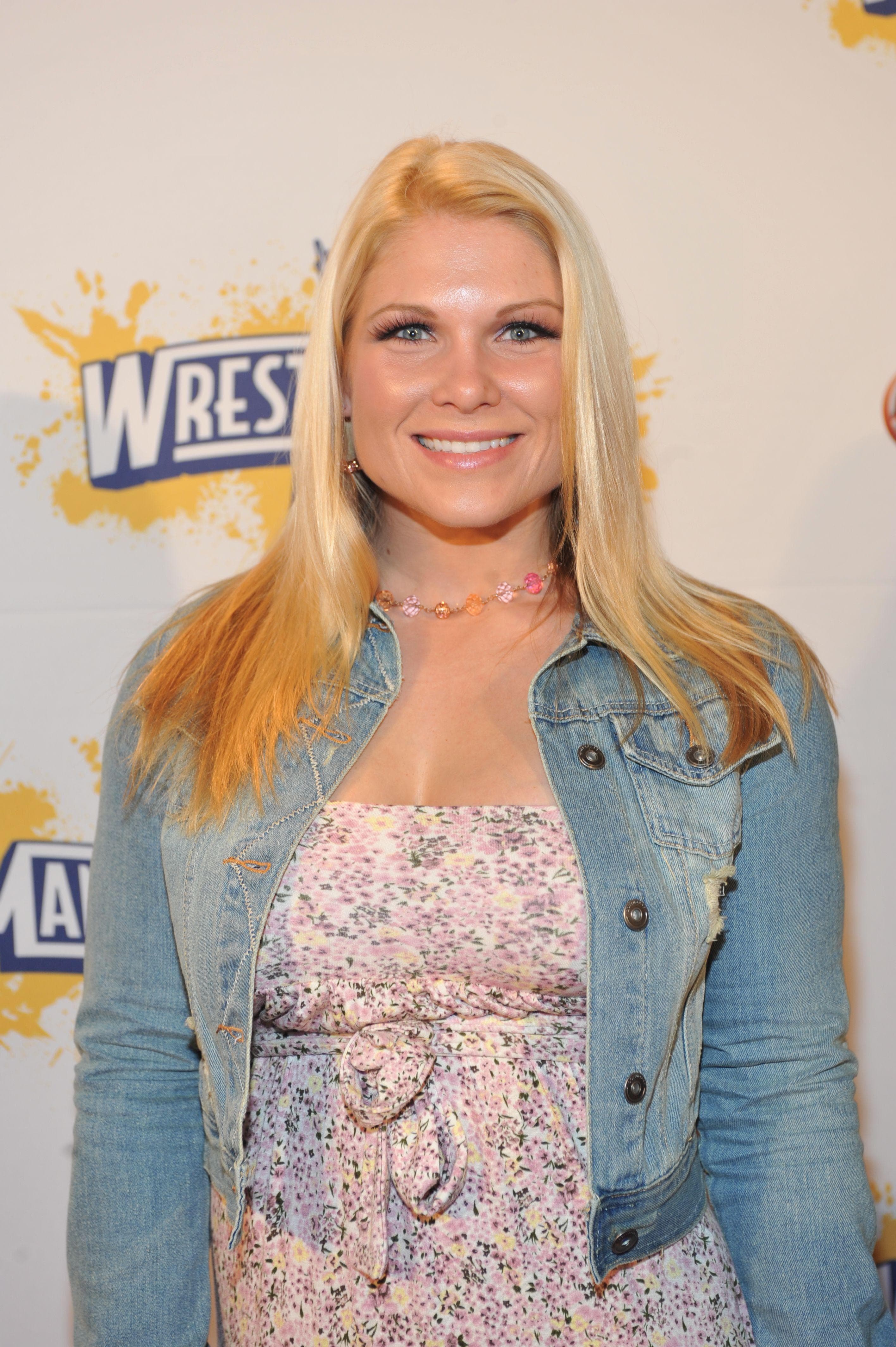Celebrities Born in 1980 List of Famous Men & Women Born in 1980 (Page 5)