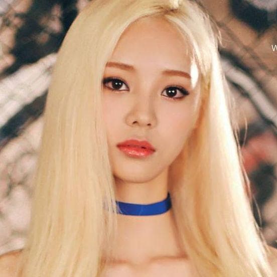 Ranking All 12 LOONA Members Vote for Your LOONA Bias