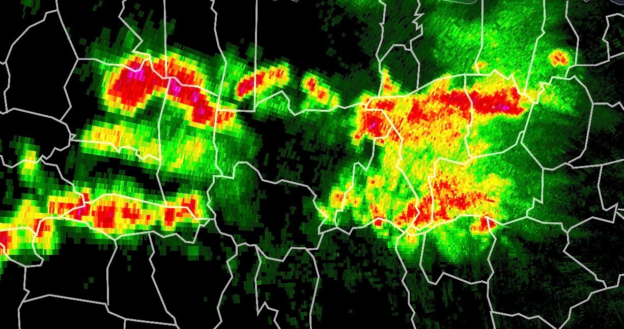 Lluvias intensas y tormentas eléctricas mantienen múltiples alertas en Puerto Rico