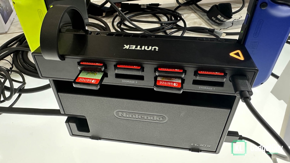 COMPUTEX 2023 Unitek made a Nintendo Switch dock that switches cartridges