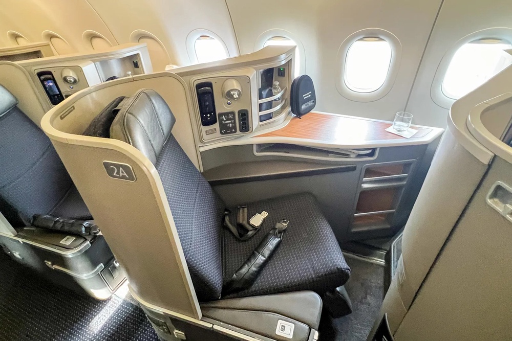 No more mileage award upgrade chart as American Airlines unveils