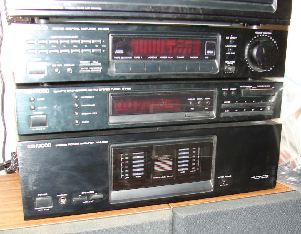 COMPLETE Kenwood Stereo System6 Components PLUS 2 SpeakersTurntable