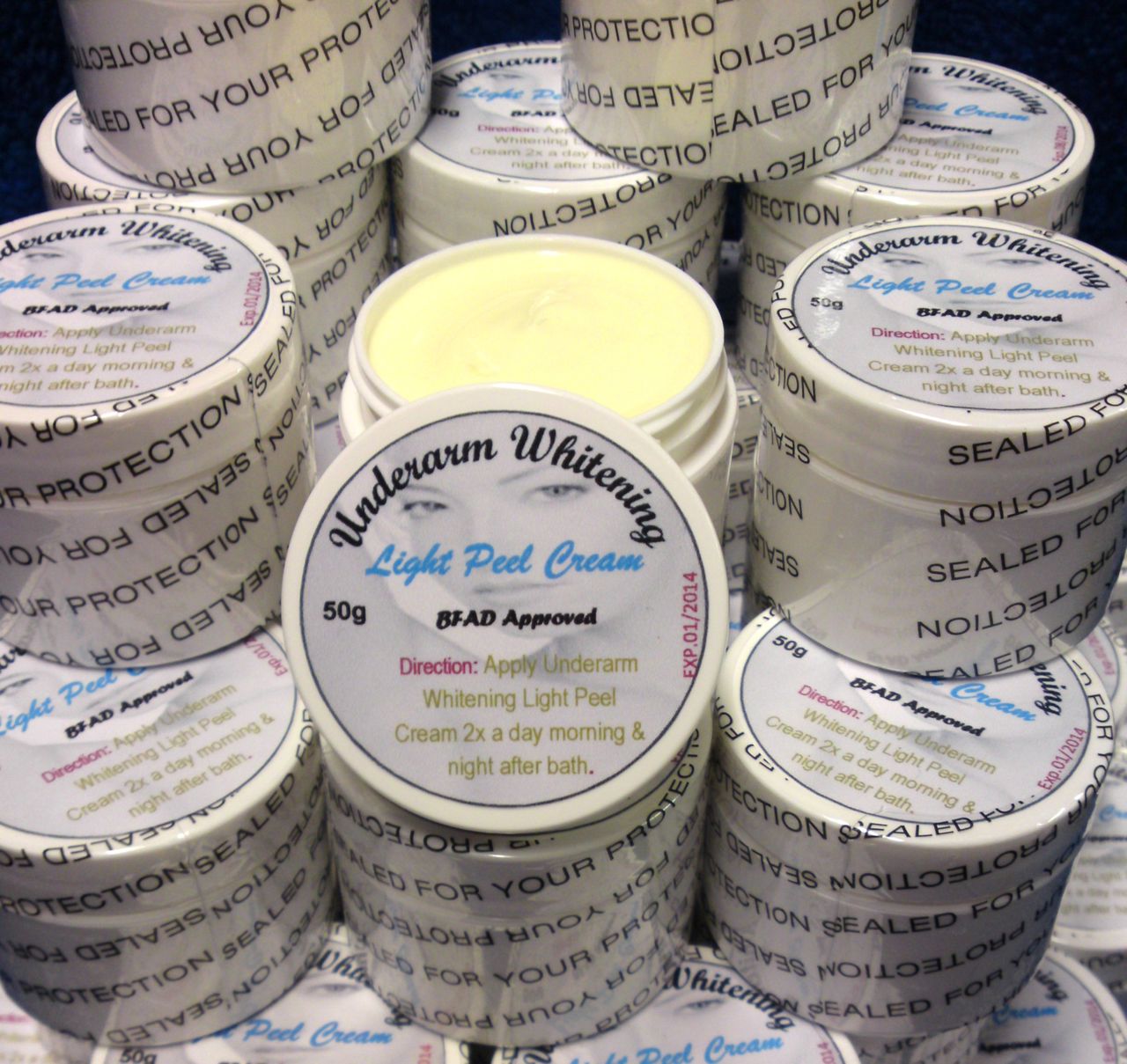 1 Retinoic Glycolic Acid Peel Underarm Bikini Dark Skin Whitening Cream