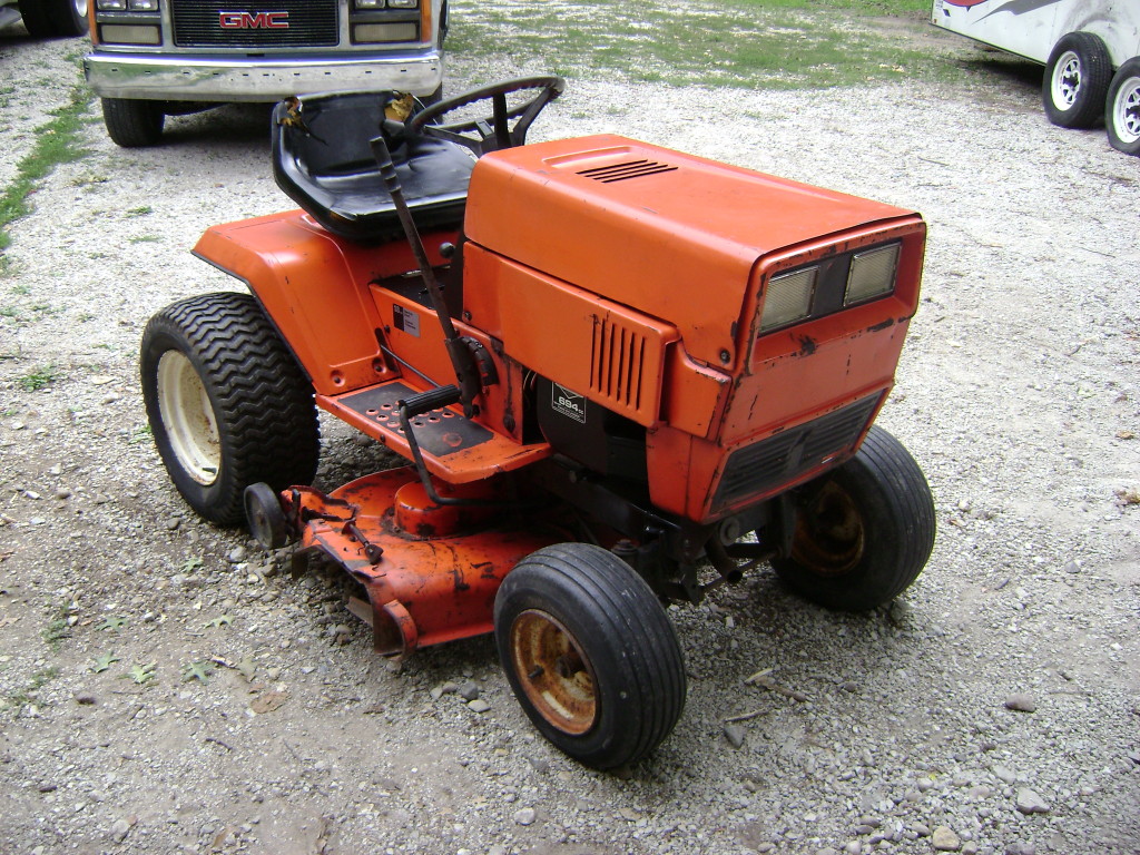 Montgomery Wards Lawn Tractor Deck 40” Motor 11, 60 OFF