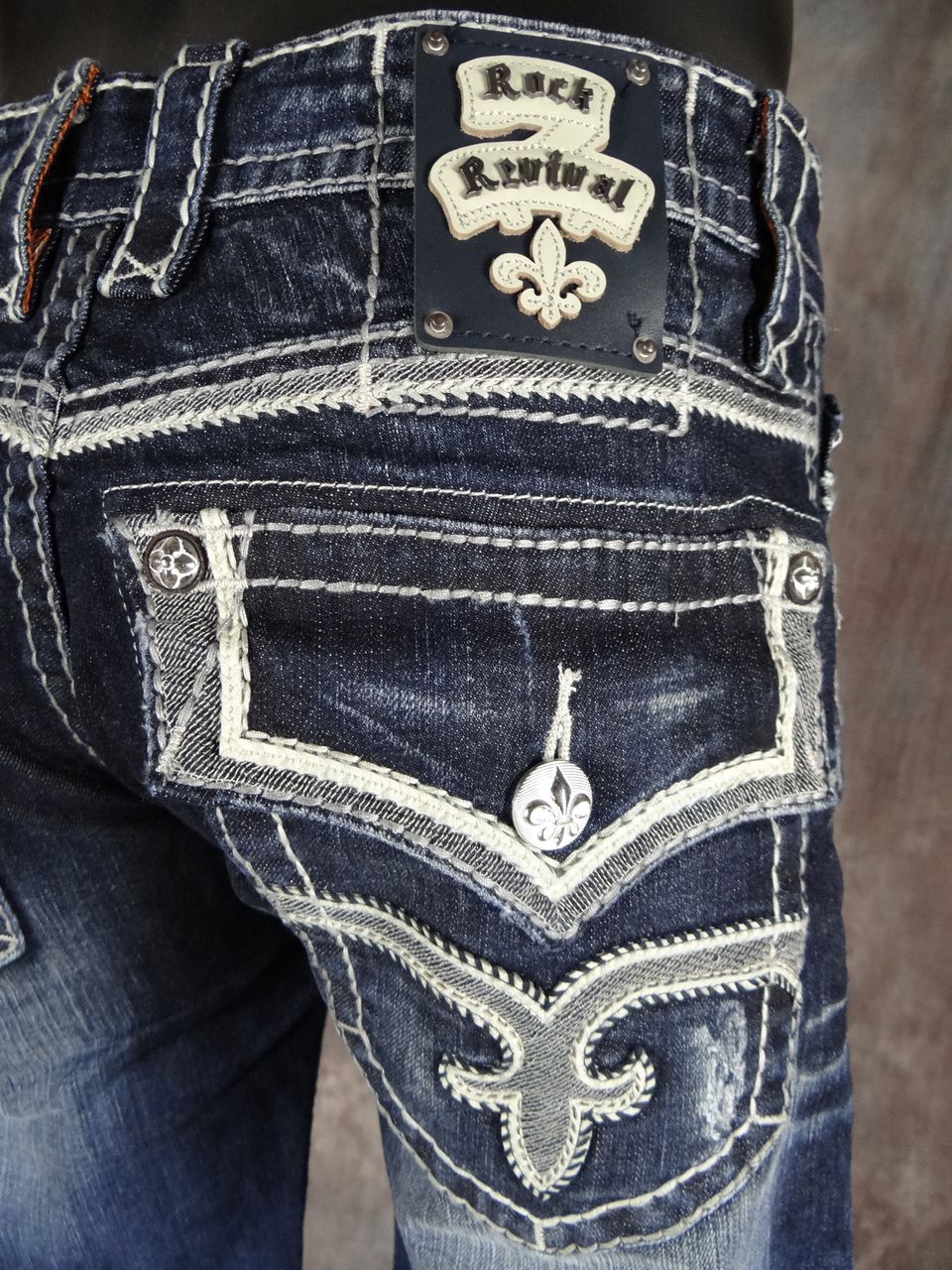 NWT Mens ROCK REVIVAL Jeans STANLEY Straight Leg RJ8922T eBay