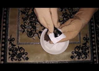 دوخي ليه راسو وحمقيه عليك بصورة ولا خرقة فالكوكوط يجيك فالحين