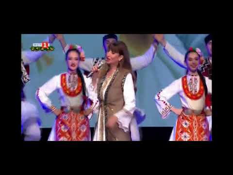 Поли Паскова Цвете в косите 2025