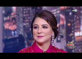 طريف سامية أقريو ونورا الصقلي تنجحان في تحدي التواصل بالأعين