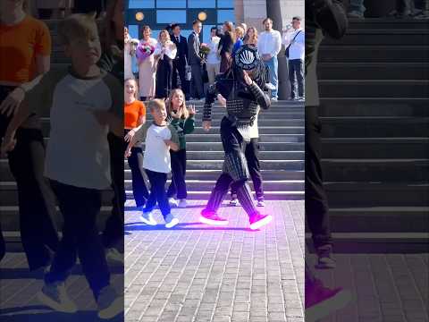 ASTRONOMIA SHUFFLE LITTLE KIDS DANCING