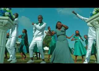  UMEWAKOMESHA ROSE MUHANDO AT PERIS WILFRED WEDDING