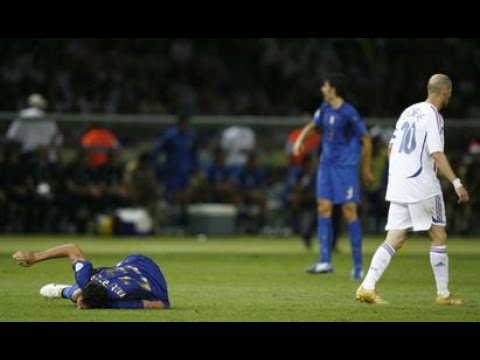 FAINALI YA KOMBE LA DUNIA 2006 ZIDANE KUPEWA KADI NYEKUNDU NA KUSTAAFU KWA FEDHEHA