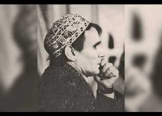 نوادر عبدالحليم حافظ حول الأسرة البيضاء