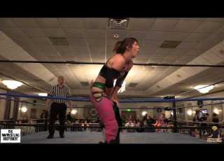  Erica Leigh Remembers She S Immune To Low Blows