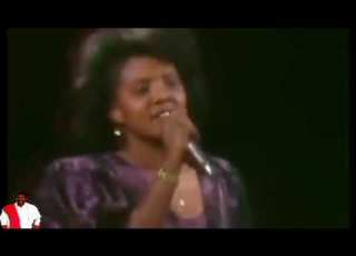 ድምፃዊት የሺመቤት ዱባለ የአባይ ዳሩ