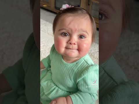 Sabra صبرا Baby Babgirl Babygirl Littlelia Cutebaby Lilia Cute Babybathtime Babybath