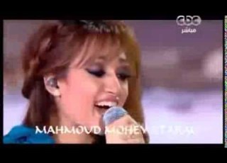 محمود وزينب تعالى اقولك