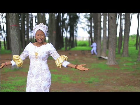 Momme Gombe X Salisu S Fulani Ni Kece Official Video