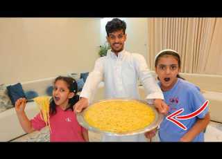 She Invited Her Friend Over For The Biggest Bowl Of Indomie Lolo