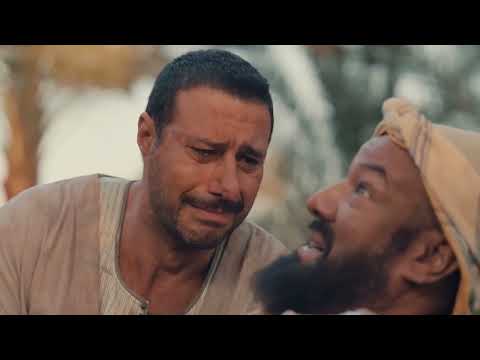 سره الباتع صابر مات يا بلد مات في حضن أخوه وفي وسط أرضه دي أحلى موتة يا حامد