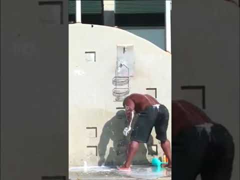 اجمل كاميرا خفيه هههههههه مقلب الشامبو