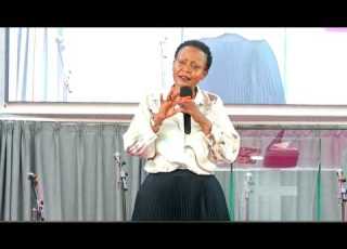  IBADA YA KILELE CHA SIKUKUU YA WATOTO NAMNA YA KUWALEA WATOTO