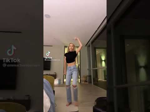 Emma Chamberlain Does Tiktok Trend