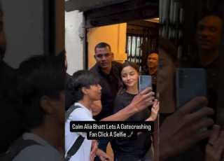 SWEET GESTURE Aliabhatt Clicks Selfie With A Fan Shorts