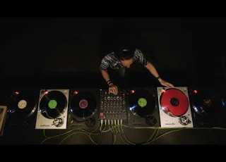 Cristian Varela 6 Turntables 60 Minutes A Vinyl Only Techno Tribute To 60 Years Of Technics