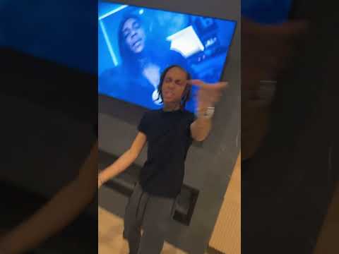 Bloodhound Lil Jeff Sings Should Of Saw It