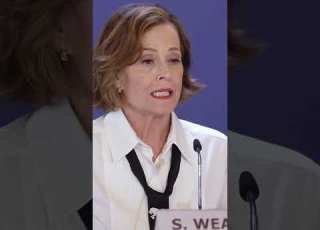 Sigourney Weaver
