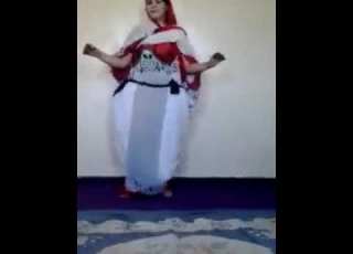  شطيح الصحراوية الملحفة والجمال