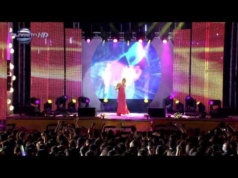 TONI DACHEVA BEDNI I BOGATI Тони Дачева Бедни и богати Live 2010