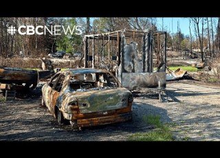  First Look As Residents Return To Fire Devastated Denare Beach