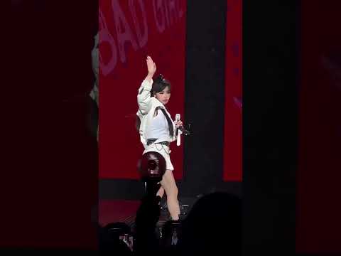 Park Bom 2009 Vibe In 2025 Shorts 2ne1 Parkbom Kpop