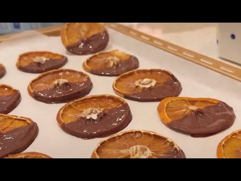 لبست بجامه قصييره حمرا باول ليلـ ه لماشف ز عل وهااوشني