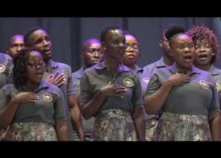 Mt Kizito Makuburi Siri Ya Moyo Wangu Live Performance