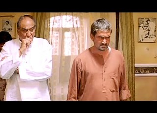 Mahesh Manjrekar Action Scene Abhishek Bachchan Run Movie Scene
