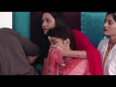 Devoleena Bhattacharjee Handgag Saathiya