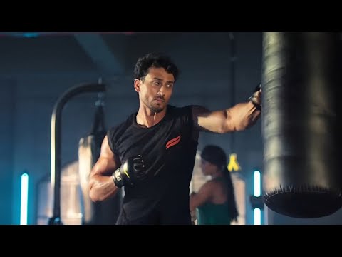 شاب عنده قوة جبارة والضربة منه تخلص على جيش كامل لاكن بتقع فى طريقه الى هتجيب اجله شاب عنده قوة جبارة والضربة منه تخلص على جيش كامل لاكن بتقع فى طريقه الى هتجيب اجله