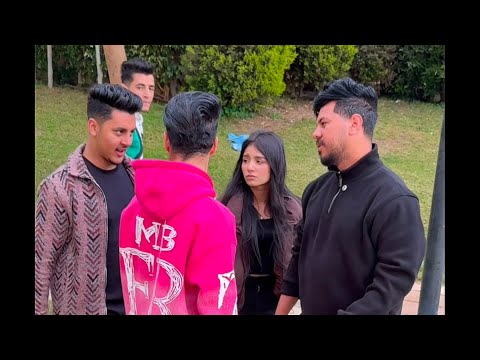 شاب صعيدي في الجامعة