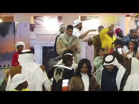 شيخه الشرقيه امسكوني لا اطيح من مسرح نادي المدهشون