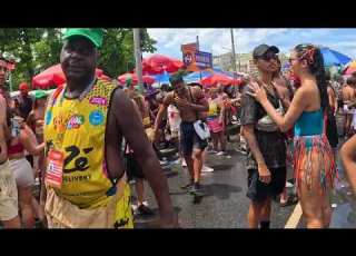  INSIDE THE PARTY Rio Carnival 2026 Leblon Beach Crowd Walk In 4K